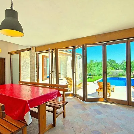 Vakantiehuis Vignola Kavran